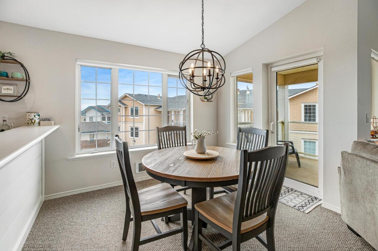 Once Upon A Tide Apartment Westport Bagian luar foto