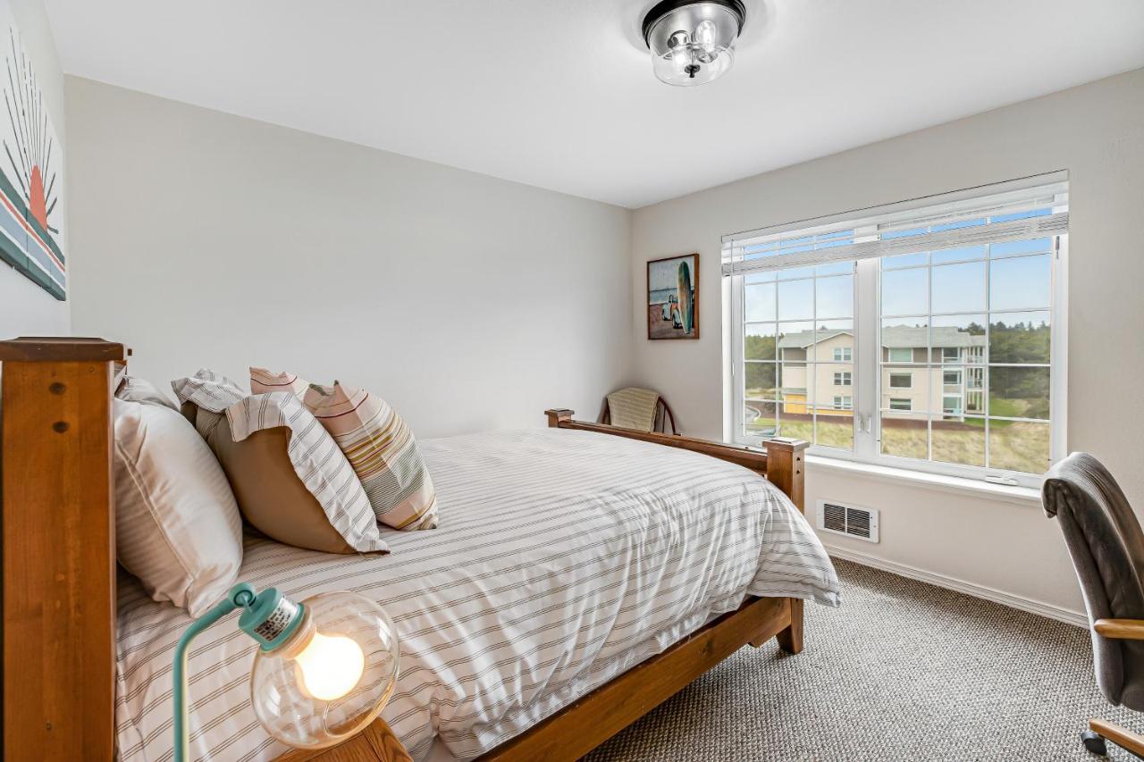 Once Upon A Tide Apartment Westport Bagian luar foto